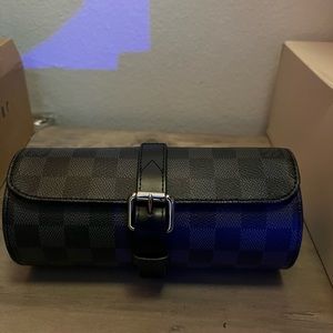 Barely used Louis Vuitton watch roll